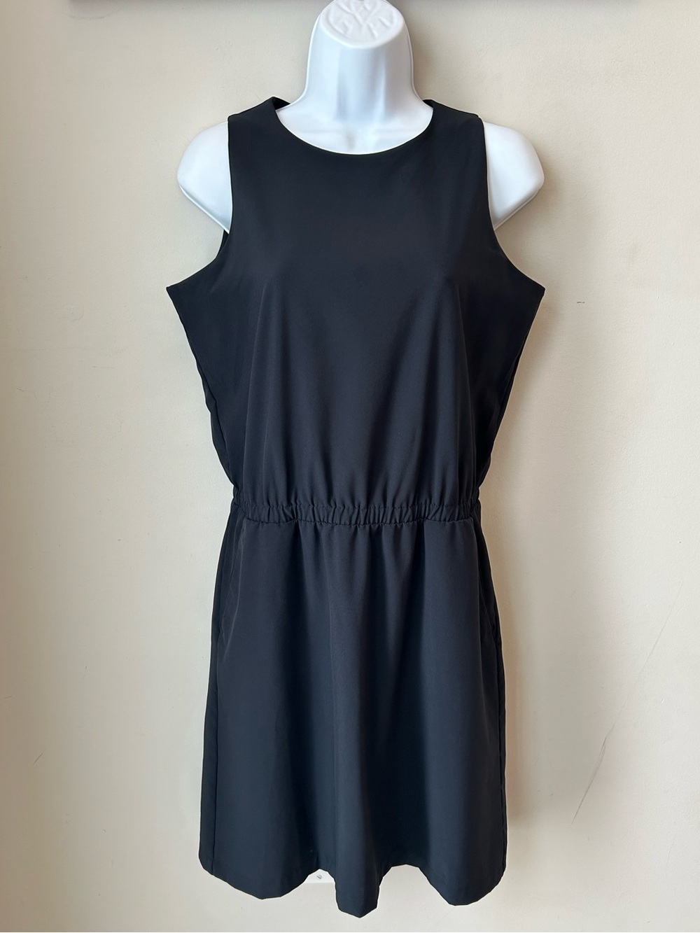 Lolë Black Sleeveless Travel Dress | Minimalist Athleisure Size S/P